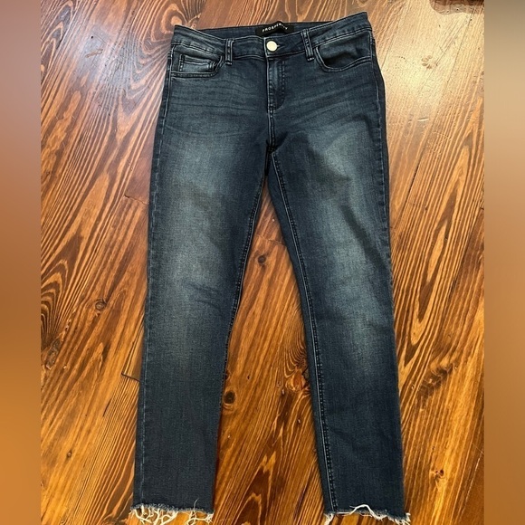 PROSPERITY Ashley Ellie Wash Skinny Jean with Raw Hem - Picture 4 of 7